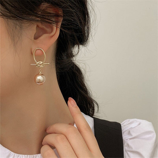 Kylie - Vintage Pearl Loop Kõrvarõngad